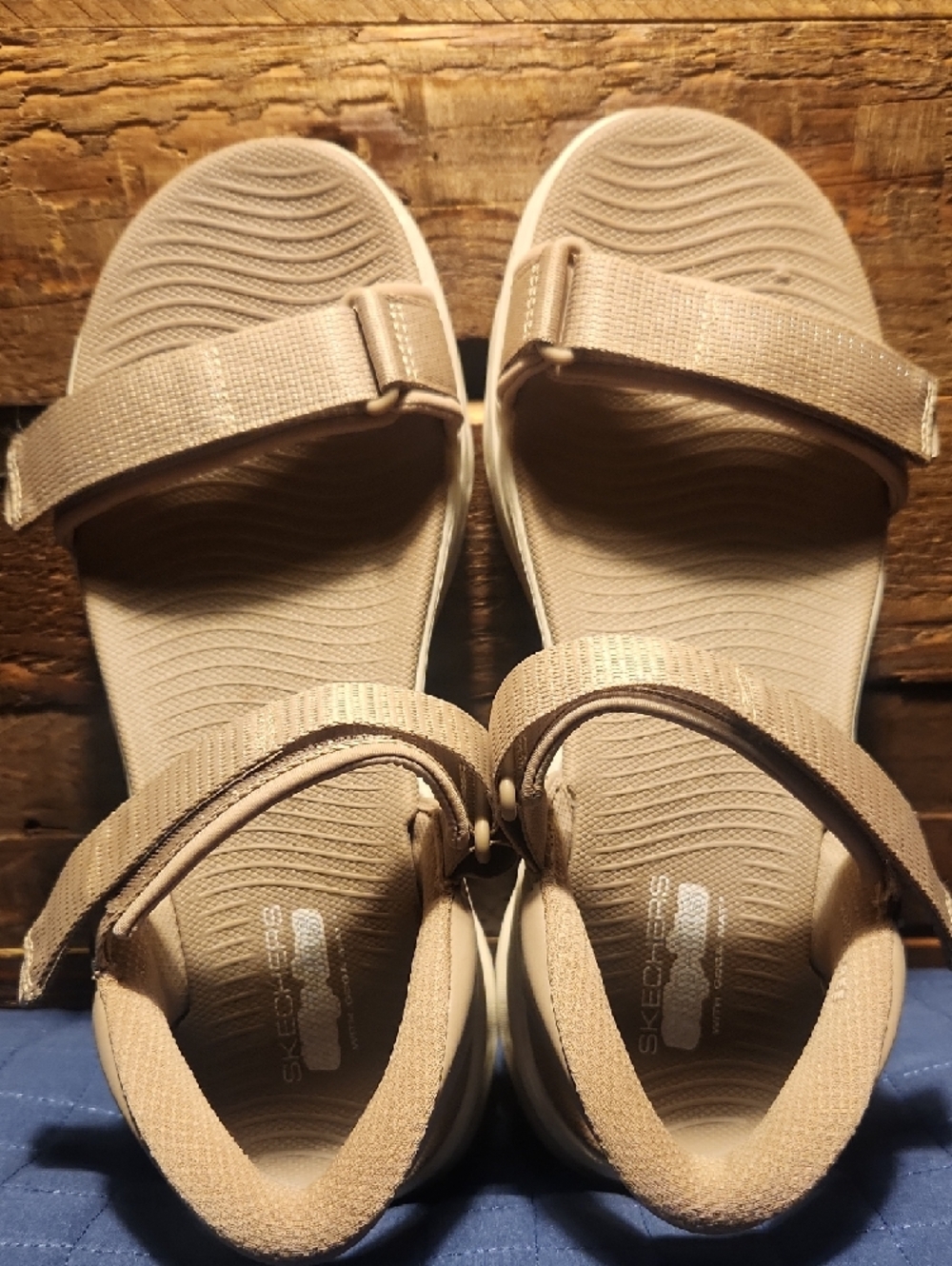 Skechers Slip-ins: GO WALK Glide-Step 2.0 Sandal - Charlie - Picture 3 of 10
